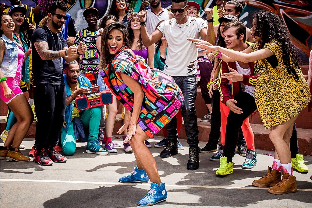 Tainá Grando, bailarina do Faustão