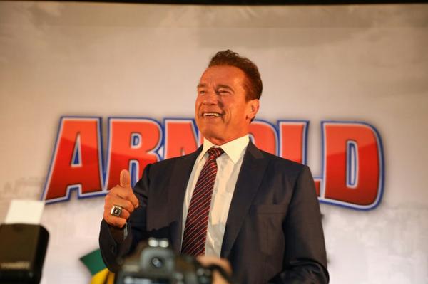 Schwarzenegger sobre físico: “90 minutos na academia”