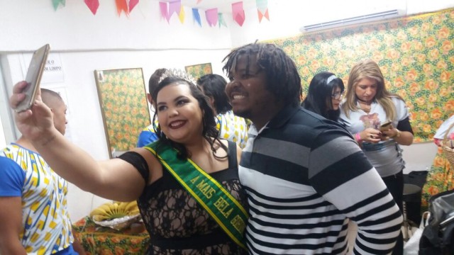 Ex-BBB Ronan é jurado em concurso plus size no RJ