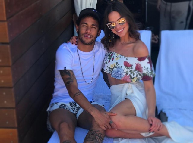 Chega ao fim namoro de Bruna Marquezine e Neymar