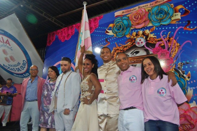 Rosas de Ouro confirma equipe para o Carnaval 2018