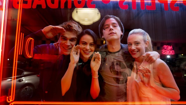 Segunda temporada de Riverdale terá estreia simultânea com os EUA