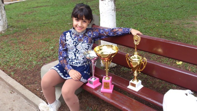 Ana Beatriz é uma das promessas da ginástica rítmica do Brasil