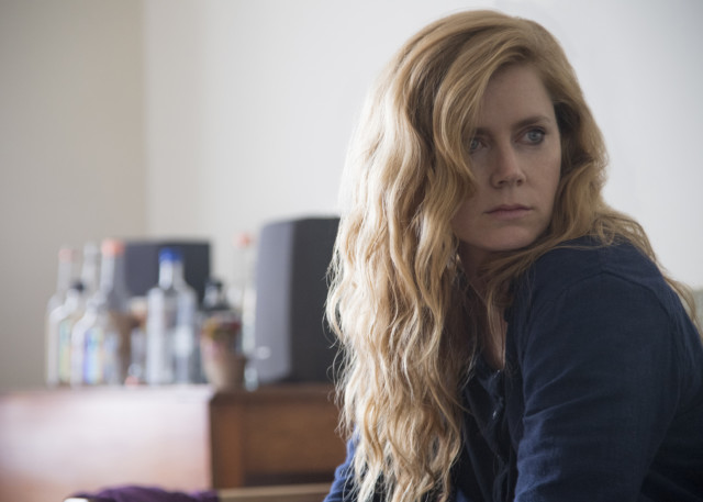 HBO divulga primeiras imagens de ‘Sharp Objects’