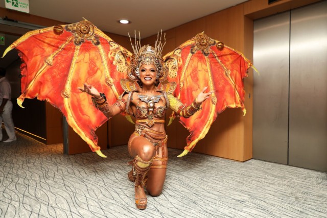 De Recife para São Paulo: estilista se destaca entre as famosas do Carnaval