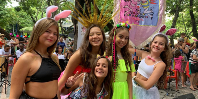 Artistas mirins curtem segunda de carnaval no “Bloco do Machadinho”