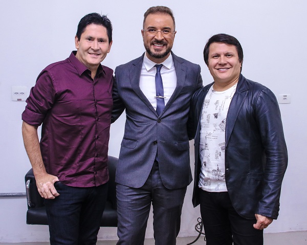 Gian e Giovanni brilham no palco do Cenforpe ao lado de grandes nomes do empreendedorismo