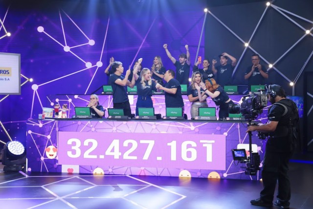 Com família Abravanel no palco, Teleton supera meta de R$ 30 milhões