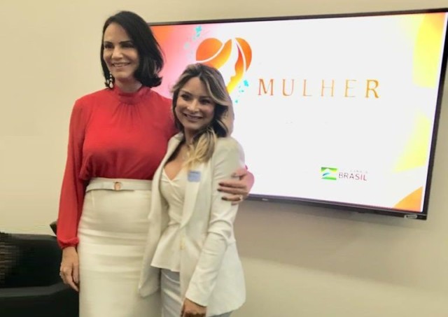 Luíza Brunet e Mônica Aguirre participam de evento em Prol as Mulheres em Brasília