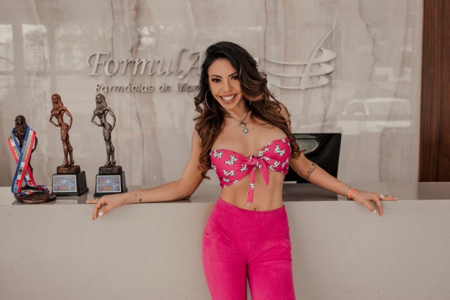 Musa Fitness do São Paulo é estrela de campanha do Outubro Rosa