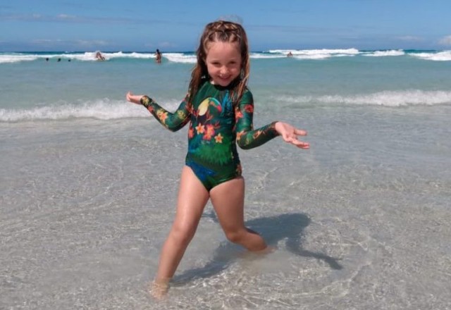 Duda Bortolami curte as férias em Arraial do Cabo