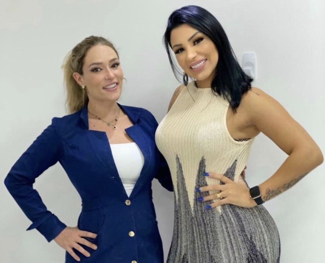 Filha da Gretchen  Mudou o sorriso com a Dr Priscila Pocallet