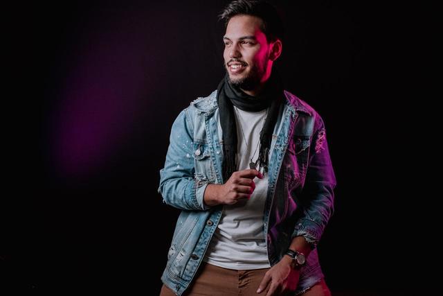 Dani Castro lança novo single “Do Que Vale”