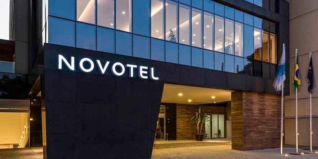 Novotel abre exposição Cores & Formas