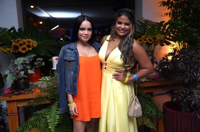 Carol Macedo e Maíra C’harkén participam de festa da paisagista Rayra Lira