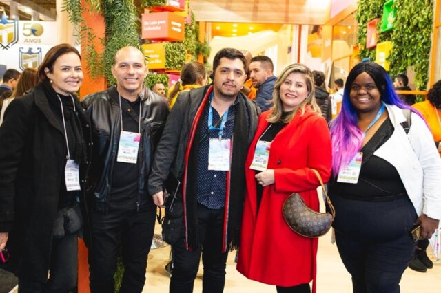 Stand Chá Leão Produzido por Gustavo Estevam fica em 2º lugar no Prêmio Popai de melhor ativação na 36ª edição da Apas Show