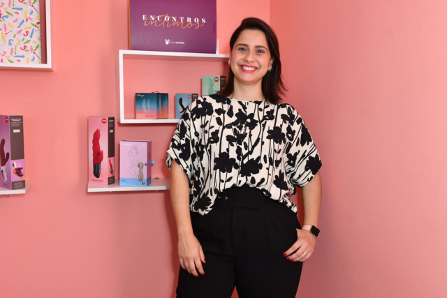 Natali Gutierrez participa do Motel Xperience