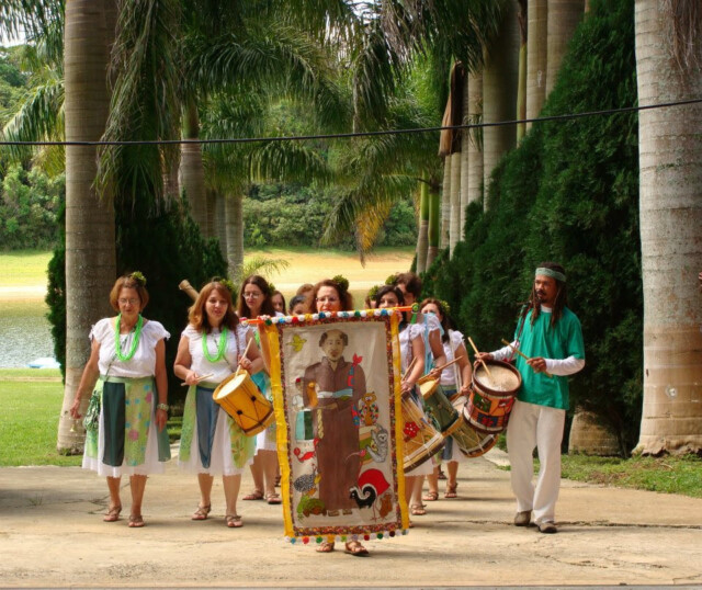 Grupo Beija-fulô se inspira em histórias do quintal de casa para espetáculo de dança para toda a família no Sesc Santo Amaro