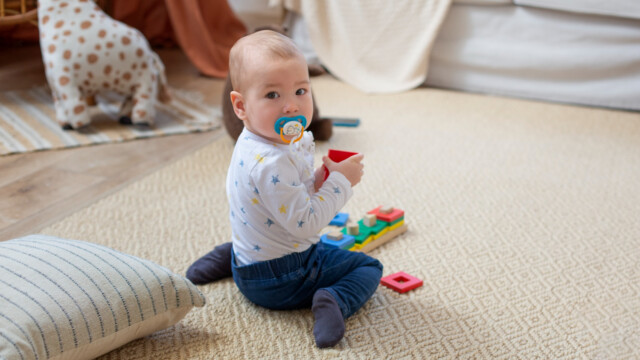 Chupeta infantil: descubra a relação com a dentição