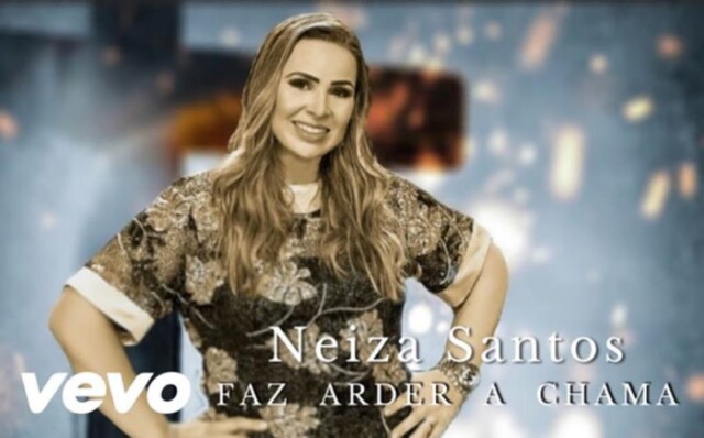 Neiza Santos comemora mais de 111 mil vidas alcançadas pelo clipe “Faz Arder a Chama” no canal Vevo no YouTube