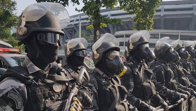 Tropa de Choque invade mercado financeiro