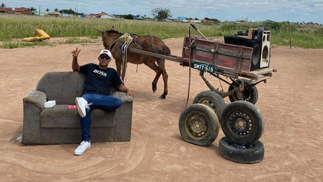 Jovem visionário de Alagoas impacta milhares ao transformar sua vida e a de sua família através das redes sociais