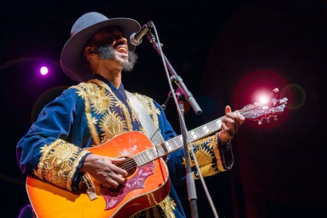 Fantastic Negrito vem ao Brasil pela terceira vez para realizar único show no Cine Joia em São Paulo