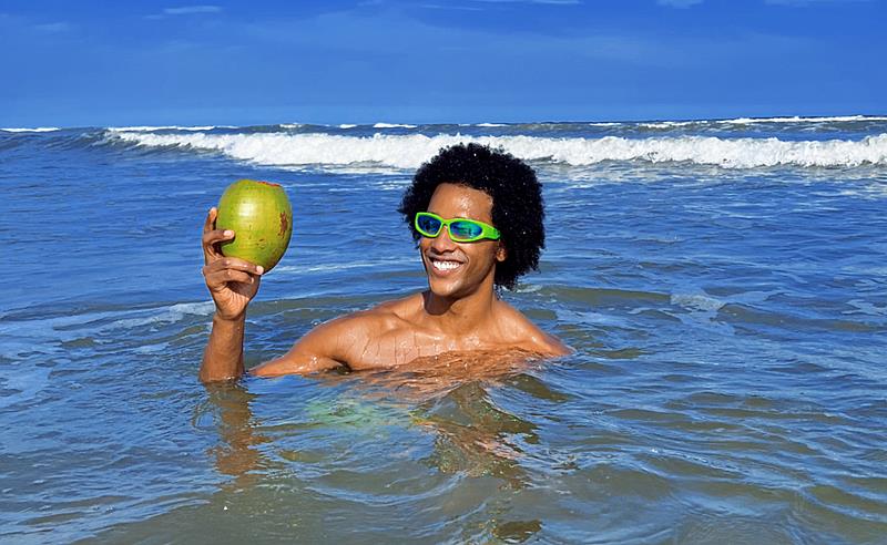 MARTTE lançará o hit de verão “ÁGUA DE COCO” durante o Bloco Lua Vai